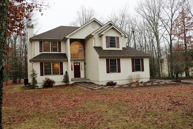 251 Whisperwood Ct, Saylorsburg, PA 18353 - photo 2