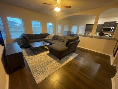 715 Rim Water Dr, Alvin, TX 77511 - photo 5