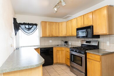 1420 E Maxlow Ave, Hazel Park, MI 48030 - photo 5