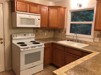 6 Grisham Dr, Bella Vista, AR 72715 - photo 3