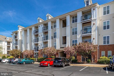 21216 Mcfadden Square unit 305, Sterling, VA 20165 - photo 3