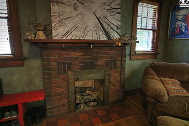 717 E 5th St, Newton, KS 67114 - photo 7