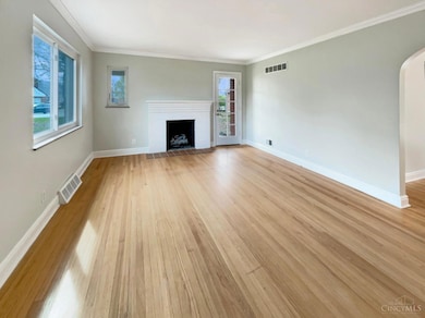 7046 Beechmont Ave, Cincinnati, OH 45230 - photo 3