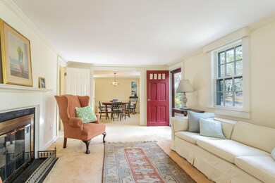 003-photo-living-room-6744751