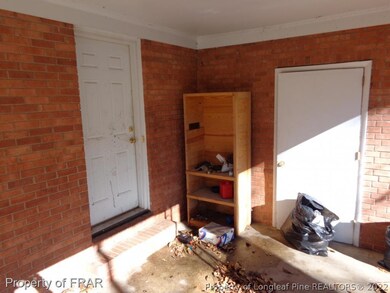 7560 Carrollburg Dr, Fayetteville, NC 28303 - photo 3