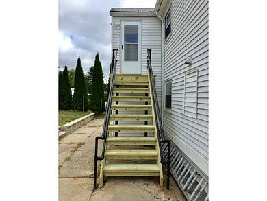 5 Schofield St, West Warwick, RI 02893 - photo 4