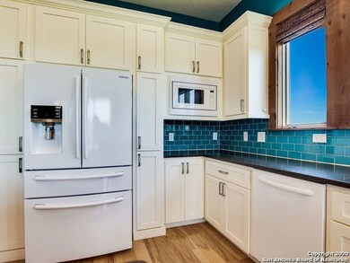 19427 Terra Mont, San Antonio, TX 78255 - photo 6