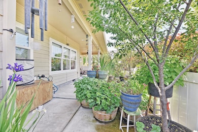 732 Golden Peak Dr, Central Point, OR 97502 - photo 5