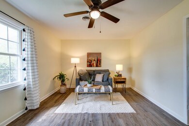 2301 Reidhurst Dr unit 2303, Murfreesboro, TN 37127 - photo 5