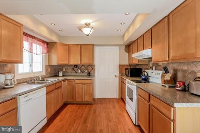 2904 Trainor Ln, Bowie, MD 20715 - photo 6