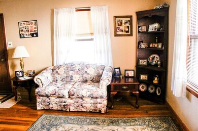 115 N Wiggs St, Griffith, IN 46319 - photo 3