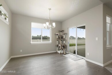 6-Kitchen Dining Area
