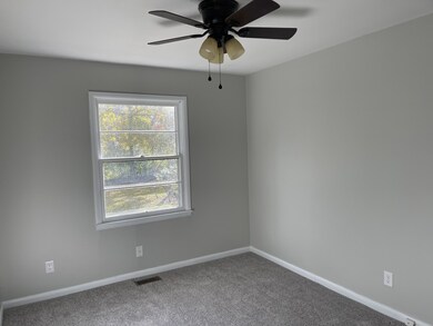 304 Rolling Rd, Shelbyville, TN 37160 - photo 6