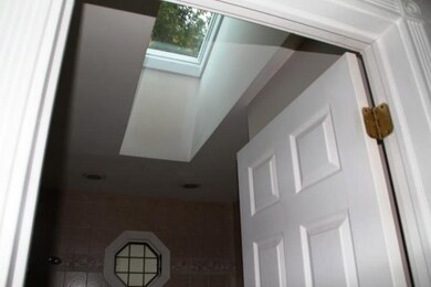 1010 Parkway Dr, Bettendorf, IA 52722 - photo 7