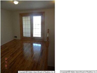 364 Caswell Ave, Staten Island, NY 10314 - photo 5