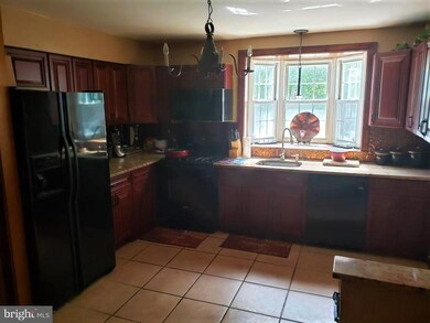 113 Laureba Ave, Stratford, NJ 08084 - photo 2