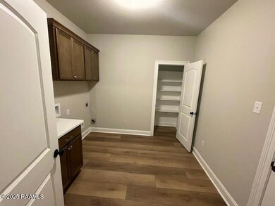 305 Hidden Meadows Dr, Lafayette, LA 70506 - photo 7