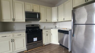 166 Armstrong Ave unit 2, Jersey City, NJ 07305 - photo 5