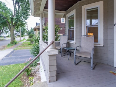 68-70 Everett St unit 68, Arlington, MA 02474 - photo 3