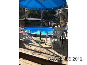 PATIO SCREENED IN POOL