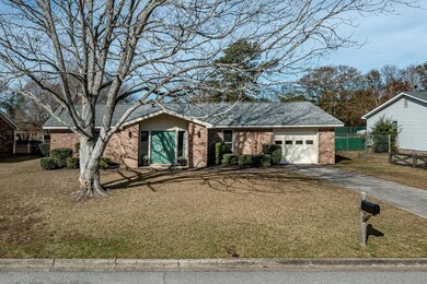 3-web-or-mls-137 HIGHVIEW DR (c)-0890