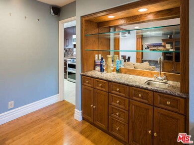 wet bar
