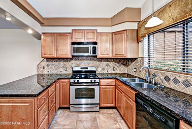 006_Kitchen
