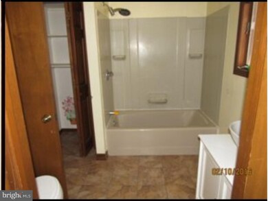 91 Castle Heights Ave, Pennsville, NJ 08070 - photo 5