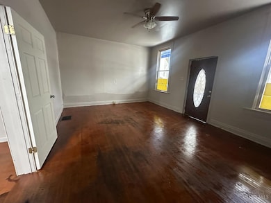 4372 Winton Rd, Cincinnati, OH 45232 - photo 3