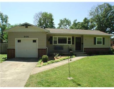 805 NW 9th St, Bentonville, AR 72712 - photo 2