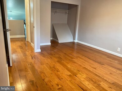 1207 Macarthur Dr, Camden, NJ 08104 - photo 7