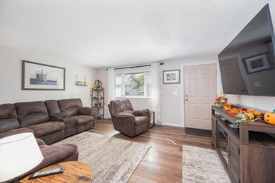 1486 Dobson Square N, Columbus, OH 43229 - photo 2