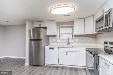 4006 Pinewood Ave unit 1, Baltimore, MD 21206 - photo 4