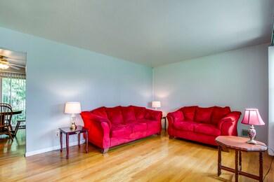 6-7003_GagelandRd_40258_551