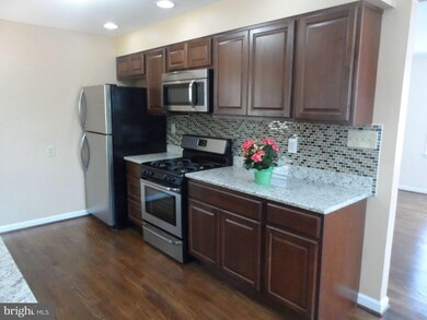 1200 Stratwood Ave, Oxon Hill, MD 20745 - photo 2