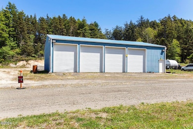 100 SE 40th St, Newport, OR 97366 - photo 6