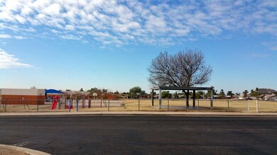 658 N Fort St, Mesa, AZ 85207 - photo 4