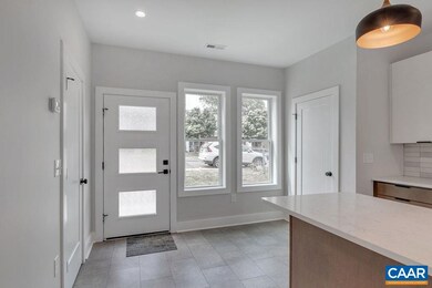 906 Forest St, Charlottesville, VA 22903 - photo 4