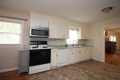 1127 Country Club Rd, Cleburne, TX 76033 - photo 2