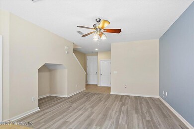 8836 Shell Island Dr, Jacksonville, FL 32216 - photo 3