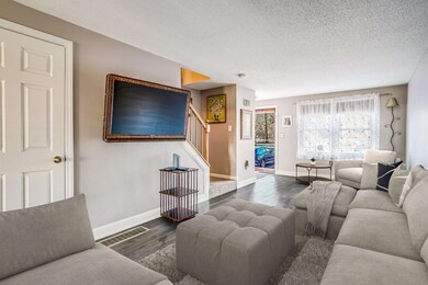 83 Bartemus Trail unit U471, Nashua, NH 03063 - photo 4