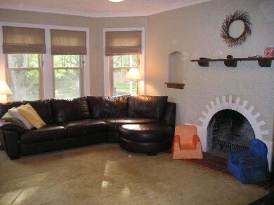 912 Manchester Ave, Westchester, IL 60154 - photo 2