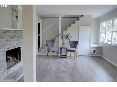 1030 SW Mark St, Newport, OR 97365 - photo 6