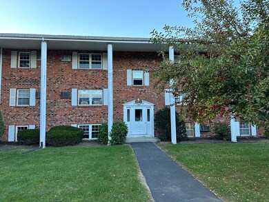 89 Pleasant St unit 4C, Medfield, MA 02052 - photo 2