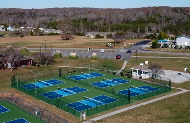 Pickleball / Tennis Courts