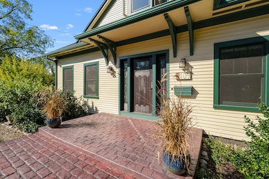 109 N Berkley St, Kalamazoo, MI 49006 - photo 4