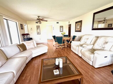 3518 Richwood unit 52, Sarasota, FL 34235 - photo 6