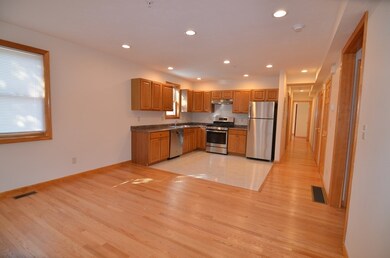 52 Grafton St unit 1, Quincy, MA 02169 - photo 3