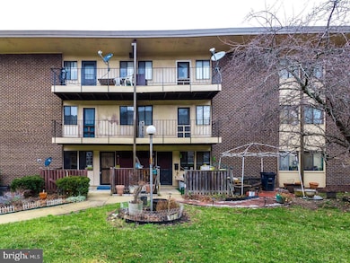 3926 Stone Gate Dr unit C, Suitland, MD 20746 - photo 5