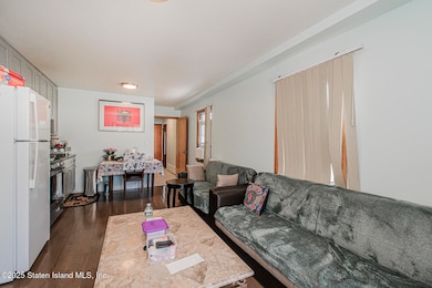 125 Ridgecrest Ave, Staten Island, NY 10312 - photo 2